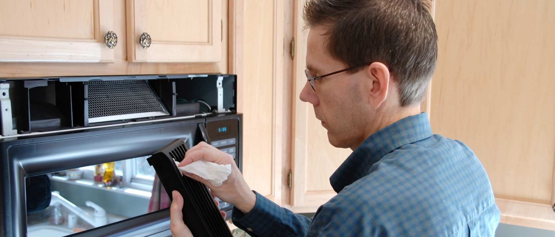 Kitchen fitters EC4